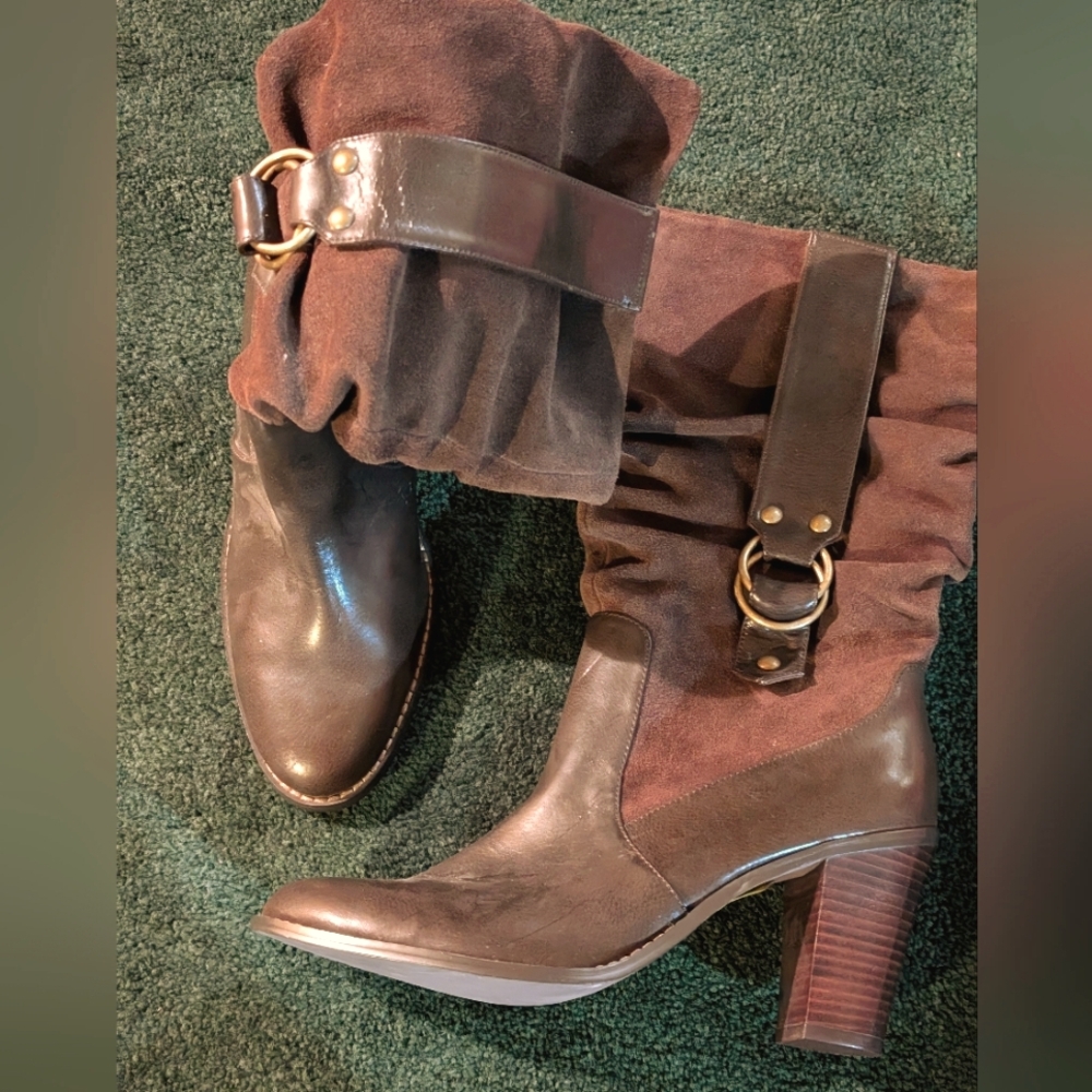 Genuine Suede and Leather a chocolate Brown Buckle Boots sz 9 like new